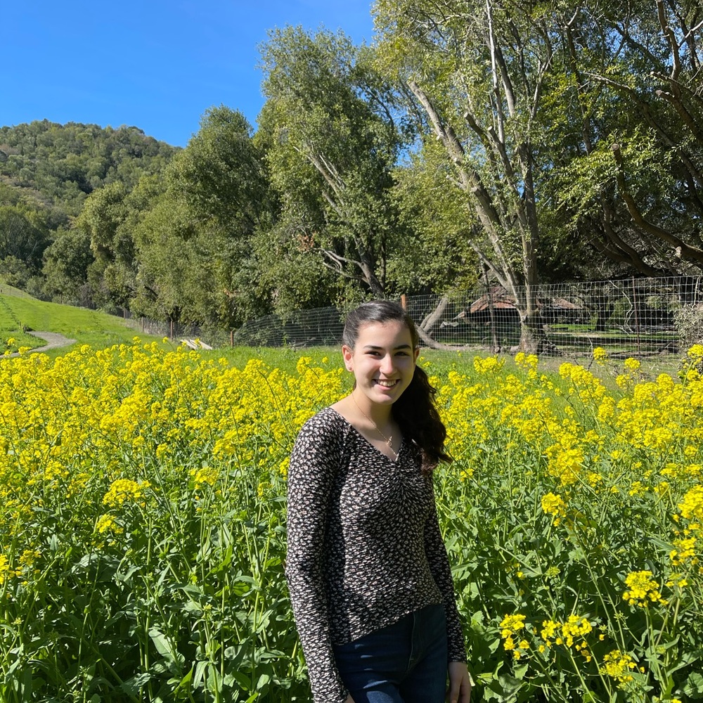 Meet your Posher, Emily
